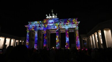 Berlin'de ışık festivali düzenlendi