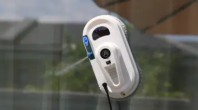 Siz otururken camlarınız temizlensin!