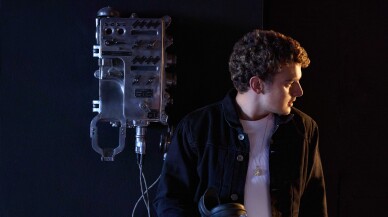 Arabesk ve pop Cem Yenel'in güçlü yorumuyla buluştu