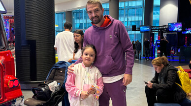 Anne işte baba kız eğlencede