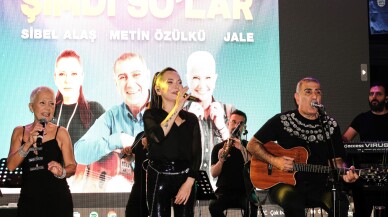 Sırtımızı Birbirimize Yaslıyoruz