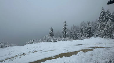 Karabük'te kar kalınlığı 20 santimetreyi aştı