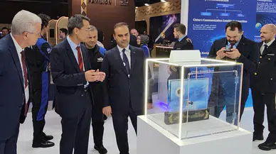 Bakan Kacır, uzay alanında önde gelen firmaların yetkilileriyle görüştü