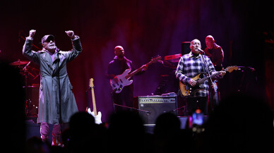 MFÖ 7 ay aradan sonra sahnede