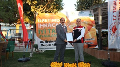 Satsuma mandalina yüklü TIR’lar ihracata yolcu edildi