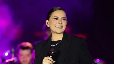 Merve Özbey'den 50 bin kişilik müzik şöleni