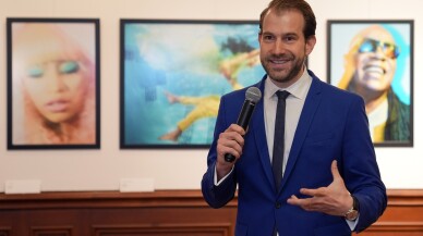 Fotoğraf sanatçısı Pari Dukovic'in, İstanbul'daki sergisinin tarihi uzatıldı