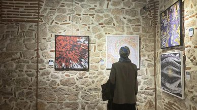 Sanatta Hayat Var sergisi Tarihi Hüsrev Kethüda Hamamı'nda