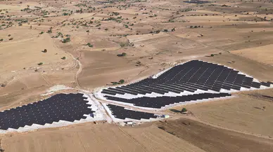 Turkcell'in ilk GES projesi Uşak'ta elektrik üretmeye başladı