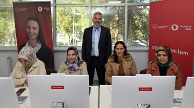 "Dijital Benim İşim" projesi deprem bölgesinde 15 bin kadına ulaşacak
