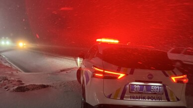 Denizli'nin yüksek kesimlerinde kar yağışı başladı