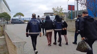 Evden ziynet eşyası çaldıkları gerekçesiyle 3 zanlı yakalandı