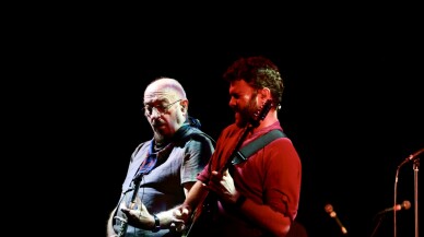 Jethro Tull İstanbul'da müzikseverlerle buluştu