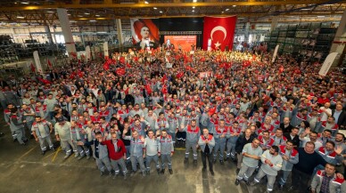 Karsan çalışan memnuniyeti sertifikasını teslim aldı