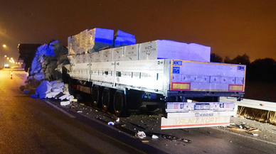 Kütahya'daki kazada yaralanan tır şoförü hastanede öldü