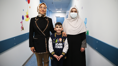 Lösemiyi yenen 10 yaşındaki Mustafa, donörüyle buluşmanın hayalini kuruyor