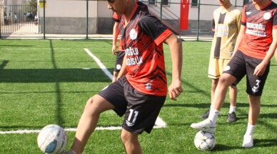 Van'da 90 okula halı saha yapıldı