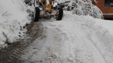 Yolu kardan kapanan astım hastası kadına sağlık hizmeti ulaştırıldı