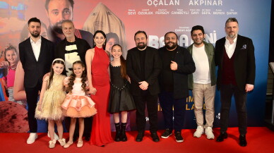 Baba Beni Güldürsene filminin galası yapıldı