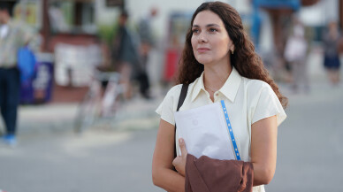 Bergüzar Korel yeni dizisine damga vurmaya geliyor