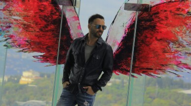 Berksan İstanbul'u izlerken şarkı yazdı