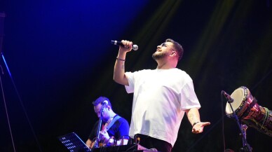 Coşkun Çelik'ten iddialı şarkıya iddialı yorum