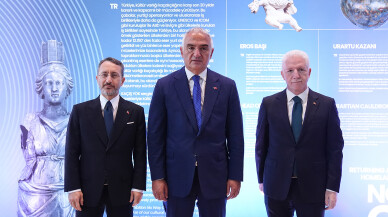 Gelenekten Geleceğe Türkiye'nin Kültür Yüzyılı oturumu düzenlendi