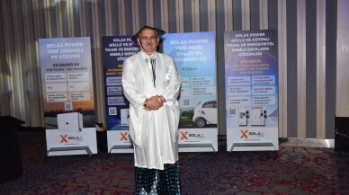 Faik Öztürk Çin yerel kıyafetiyle ilgi odağı oldu