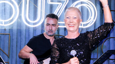 Jale her ay doğum günü kutluyor