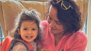 Müjde Ar'ın torun sevgisi! Gözlerini bakın kime benzetti