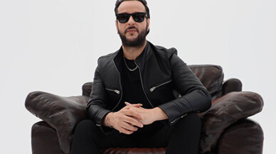 Murat Kaynak’a Üçüncü Şarkısında Sezen Aksu Desteği