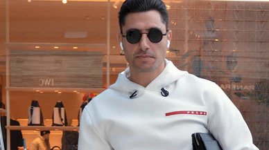 Özer Hurmacı şık sportif giyimi ile dikkat çekti