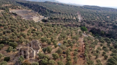 Nysa'daki ibadet yolu Pluto Kore Tapınağı'na çıkacak