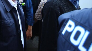 Meslekten ihraç edilen 12 emniyet personeli gözaltında