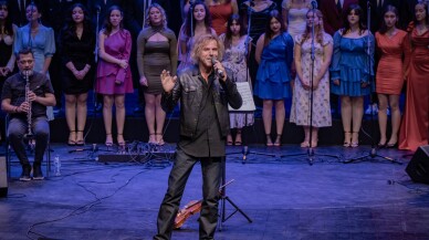 Soner Arıca'yı Duygulandıran Konser