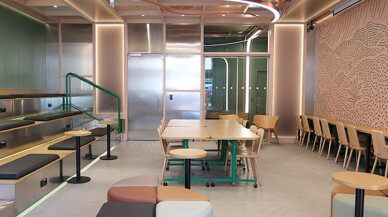 Starbucks Ortak Alan Kapılarını Gençlere Açtı