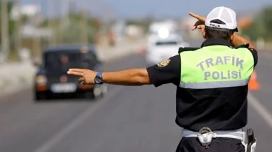 2025 yılında en düşük trafik cezası ne kadar olacak? İşte kırmızı ışıkta geçmenin cezası