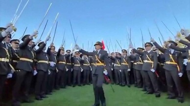 Teğmenlerin kılıçlı yeminiyle ilgili MSB'den yeni açıklama