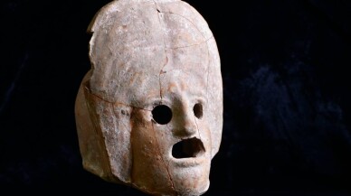 Kütahya'da 2 bin yıllık tiyatro maskı bulundu