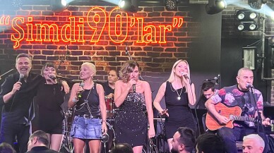 Şimdi 90'lardan parlayan açılış