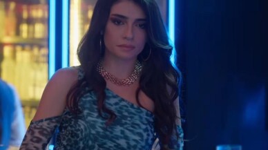 İnci Taneleri'nin Dilber'i Hazar Ergüçlü Cesaretiyle Büyüledi: Ortaya Karışık Notuyla Sosyal Medyayı Salladı!