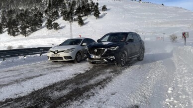 Ardahan'da kar ve yoğun tipi ulaşımı aksatıyor