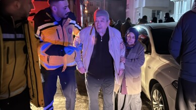 Bolu'da apartman otoparkındaki 2 araç çıkan yangında hasar gördü