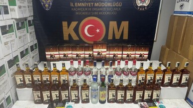 Bursa'da "Çengel-12" operasyonunda 5 bin 740 şişe sahte alkol ele geçirildi