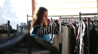 Çanakkale'de üniversite öğrencileri ihtiyaçlarını ÇOMÜ Butik'ten ücretsiz karşılıyor