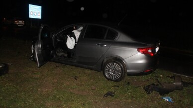 Samsun'da iki otomobilin çarpıştığı kazada 3 kişi yaralandı