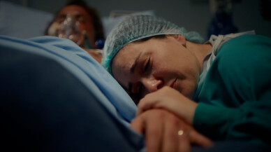 Annem Ankara Zuhal Kimdir, Bergüzar Korel Kaç Yaşında, Nereli, Evli Mi, Çocuğu Var Mı, Oynadığı Diziler!