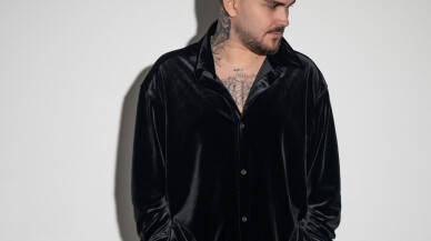 Çağan Şengül hayranlarını heyecanlandırmaya devam ediyor