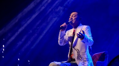 Serdar Ortaç ev hapsinden sonra ilk kez sahnede