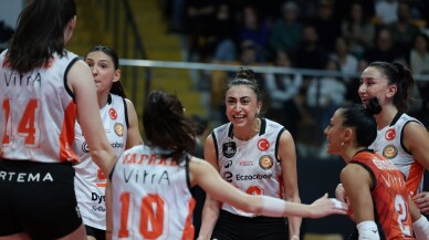 Eczacıbaşı Dynavit, ilk yarıyı galibiyetle tamamladı